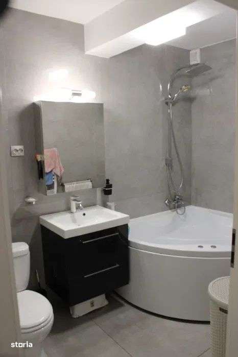 Apartament cu 3 camere, 68 mp, terasa, zona Razoare - Imagine principală: 4/8