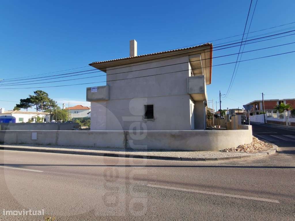 Moradia T4 em Azeitão - Grande imagem: 2/17