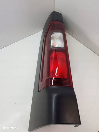 LAMPA TYLNA LEWA PRAWA TRAFIC III VIVARO B TALENTO - 2