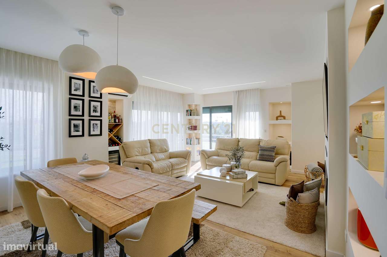 Apartamento T3 na Praça da Concórdia, Montijo-10