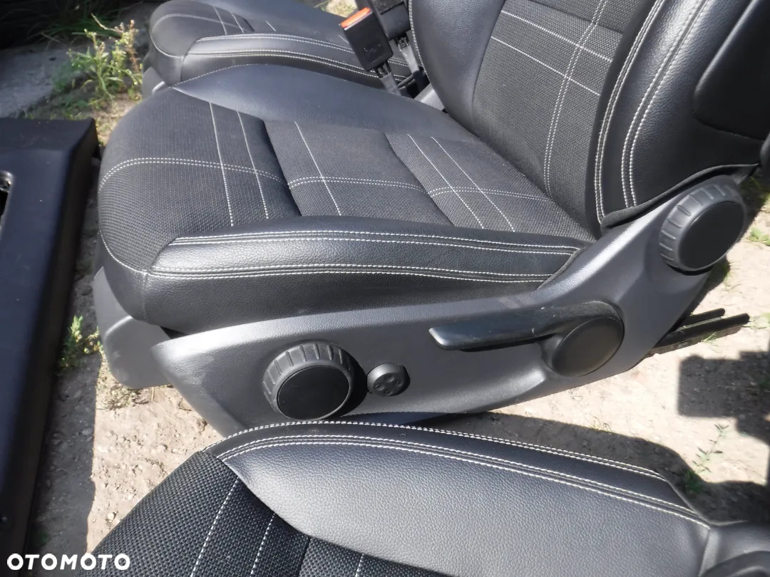 Mercedes W117 CLA  skory fotele podgrzewane  kanapa idealne EUROPA AIR BAG Elektrycznie sterowane - 21