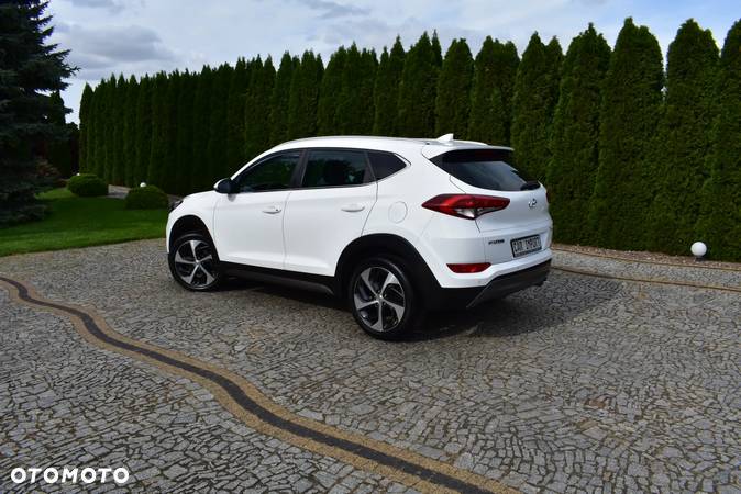 Hyundai Tucson 2.0 CRDi 4WD Intro Edition - 22