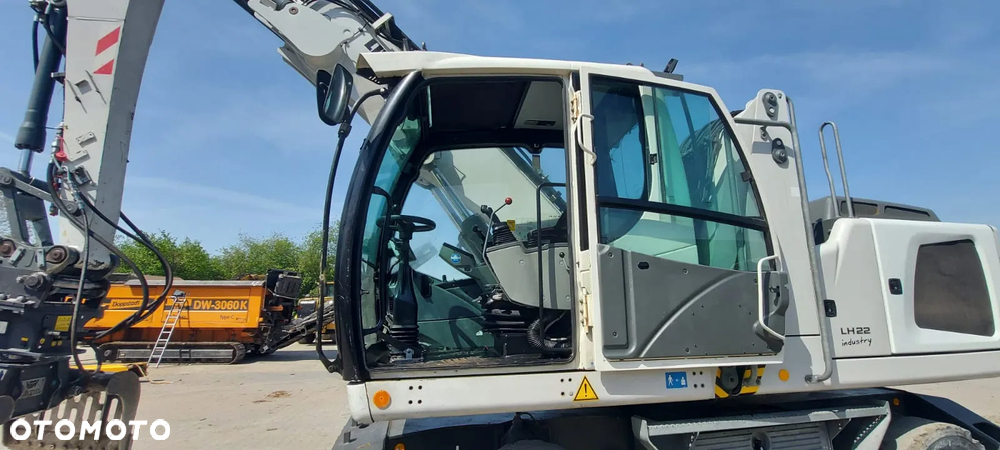 Liebherr LH 22 M Litronic - 11