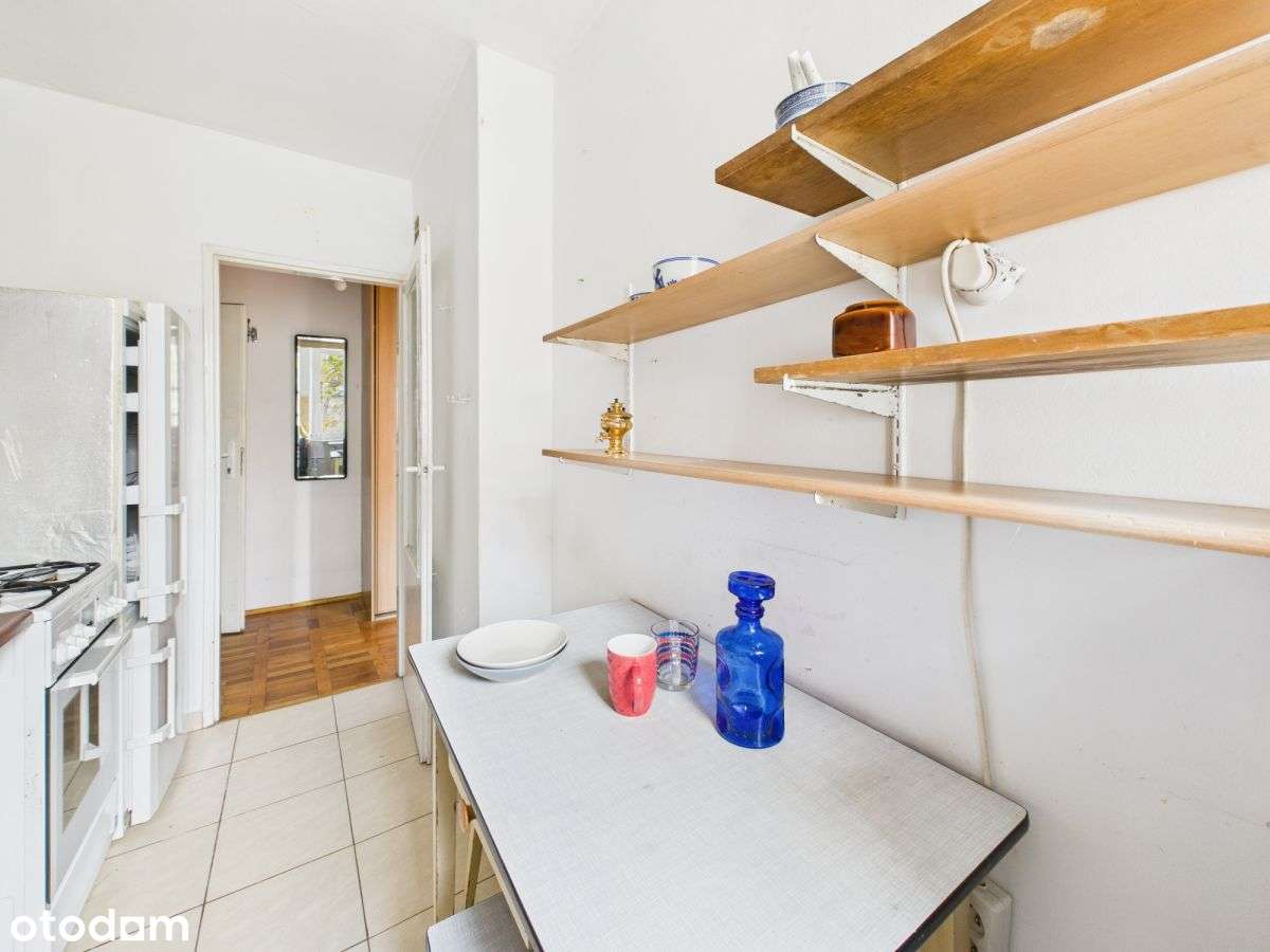 Jasne kompaktowe mieszkanie z widną kuchnią-14