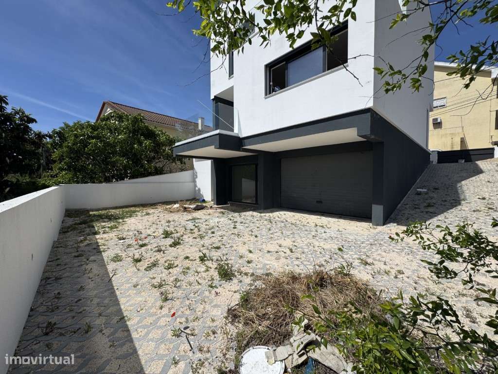 Moradia V3 em São João da Talha.-20