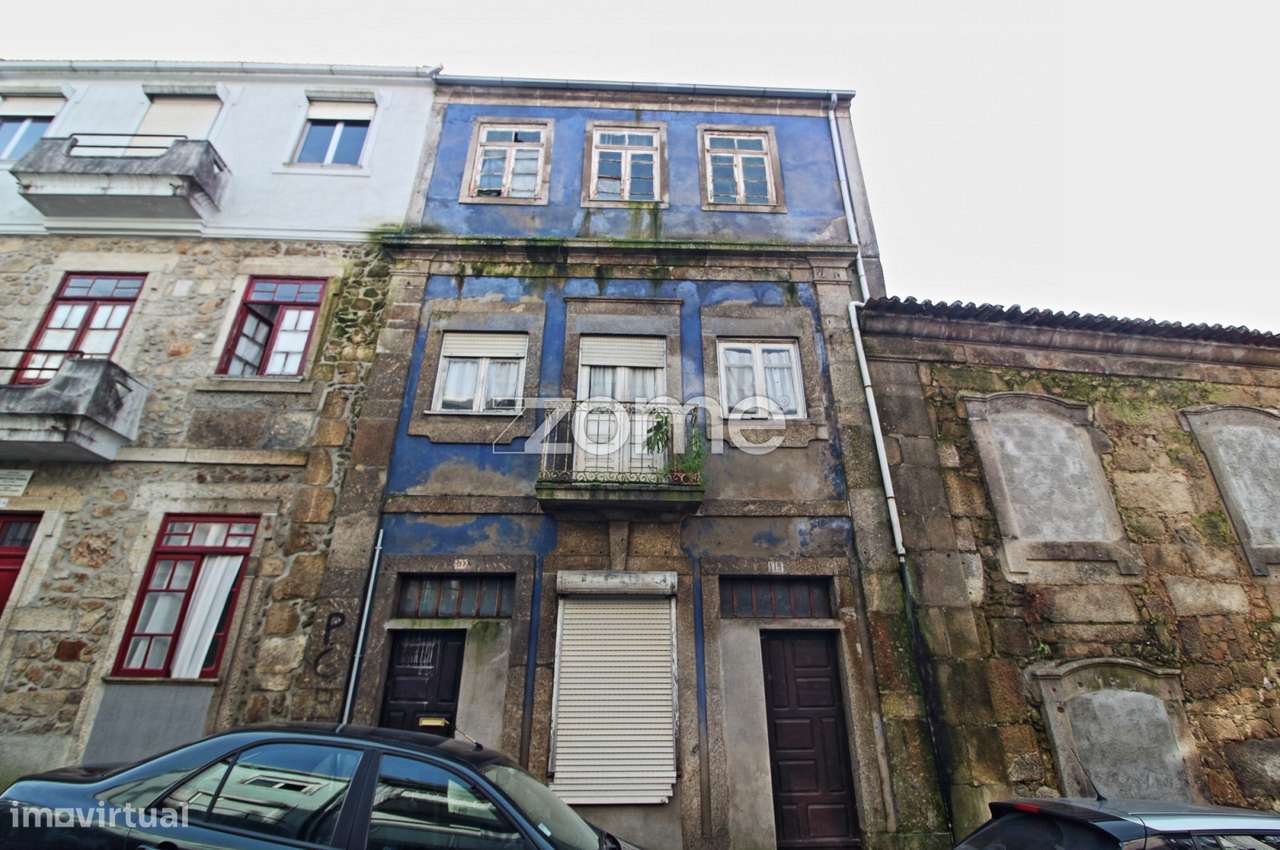 Prédio na rua da Boavista-Braga - Grande imagem: 2/17