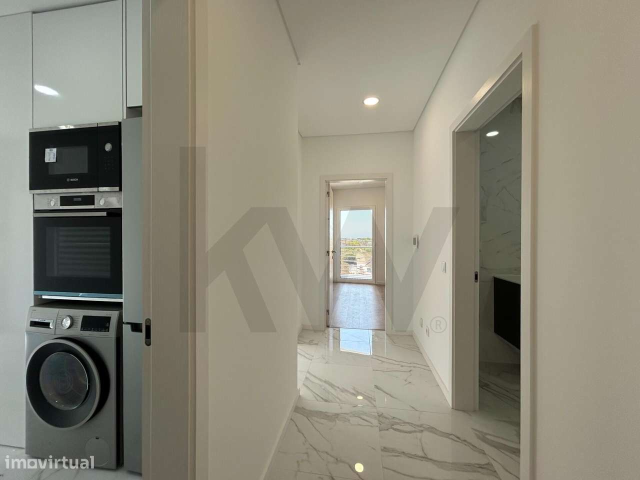 Apartamento T3 Novo com terraço junto à praia da Gala na Figueira da F - Grande imagem: 4/32