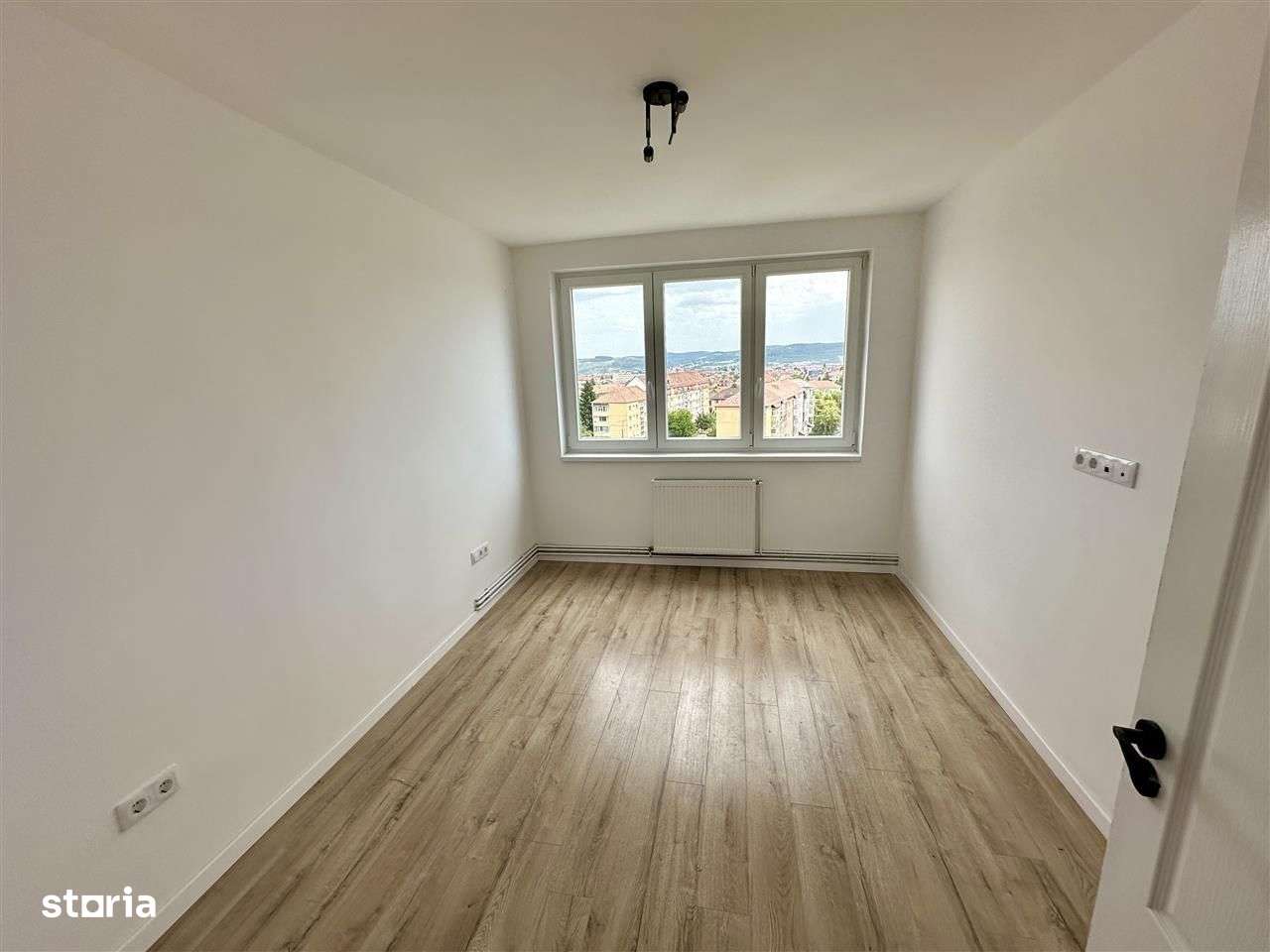 Apartament in Sibiu - 3 camere, decomandat – zona Mihai Viteazul - Imagine principală: 5/15