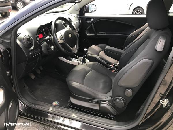 Alfa Romeo MiTo 1.3 JTD Distinctive - 26