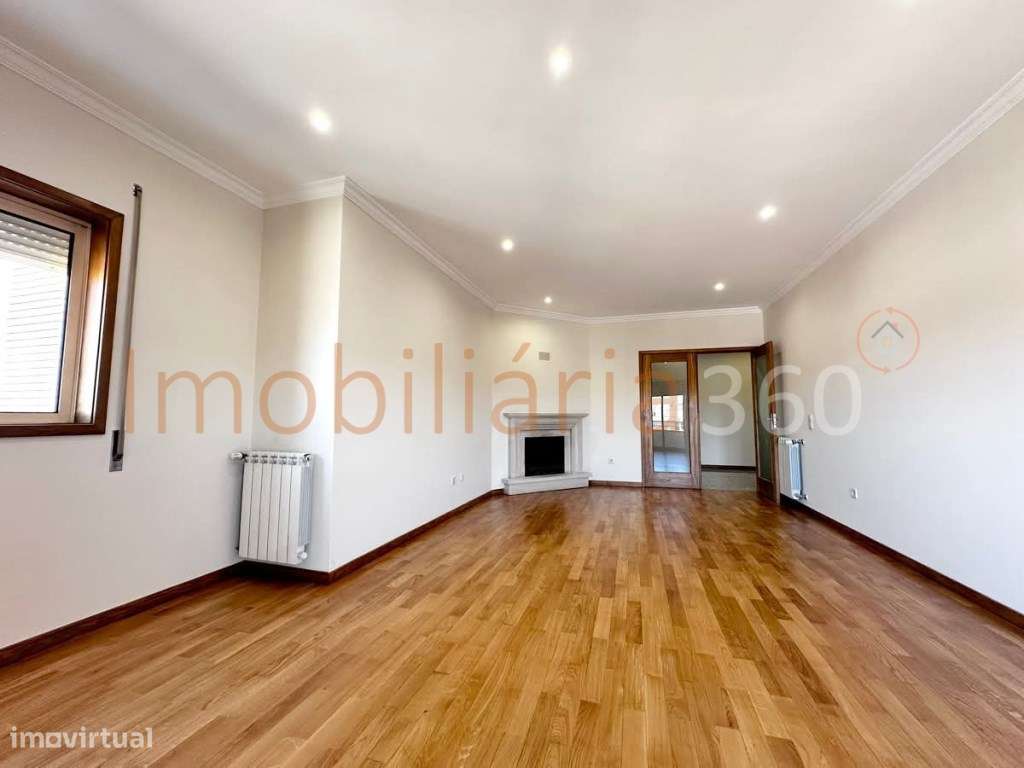 **Apartamento T3 à venda em localização privilegiada!**-3