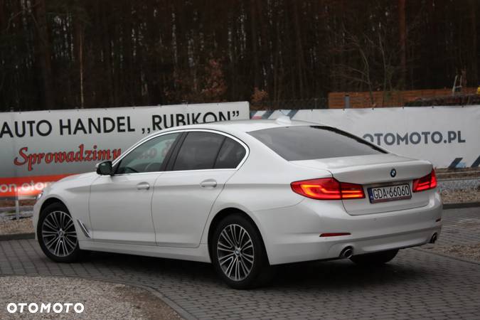 BMW Seria 5 520d Efficient Dynamics Luxury Line - 3