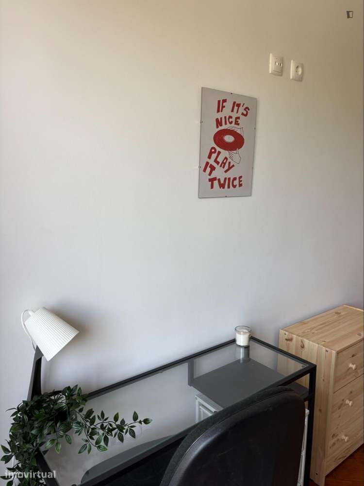 Quarto - localizado em Penha de França Lisbon - Grande imagem: 4/9