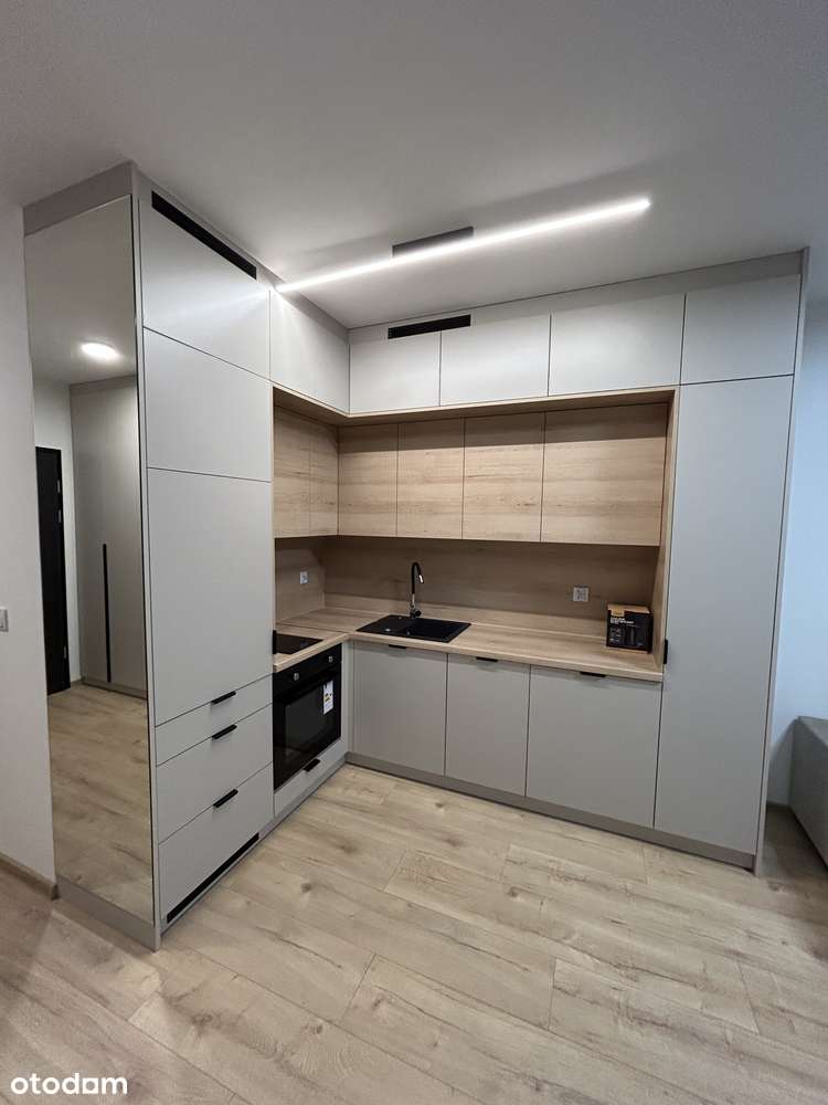 Kawalerka z balkonem od już | blisko Centrum | pierwszy najem - Pełny obrazek: 1/10