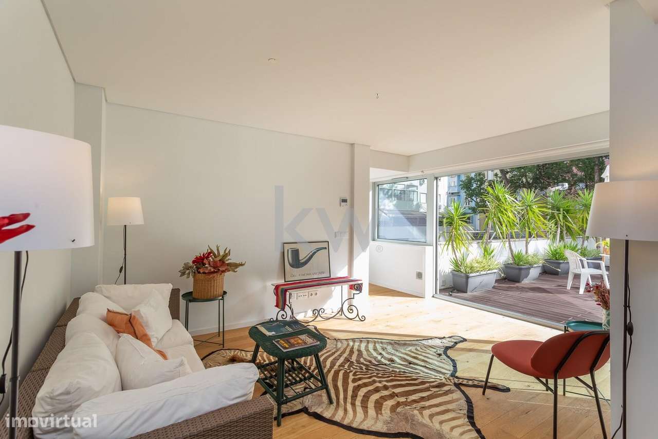 Exclusivo T3 Duplex na Avenida Infante Santo | Estrela - Grande imagem: 4/44