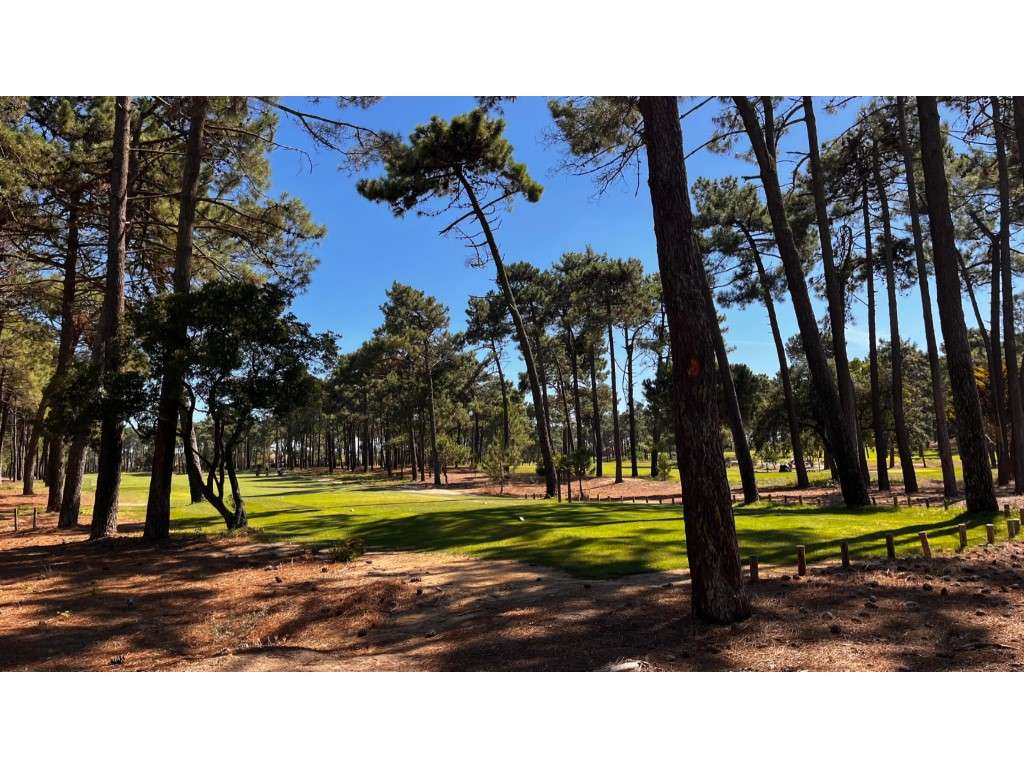 Terreno com frente Golfe e Lago com Projeto arquitetónico exclusivo...-4