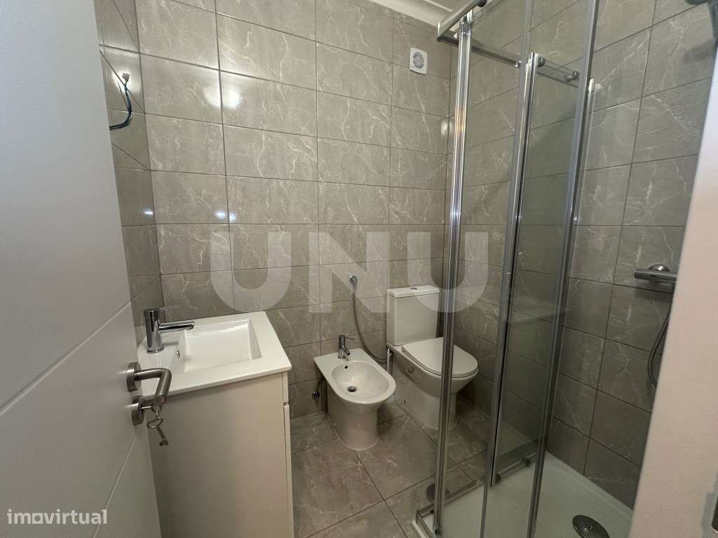 Apartamento T3 Remodelado-16