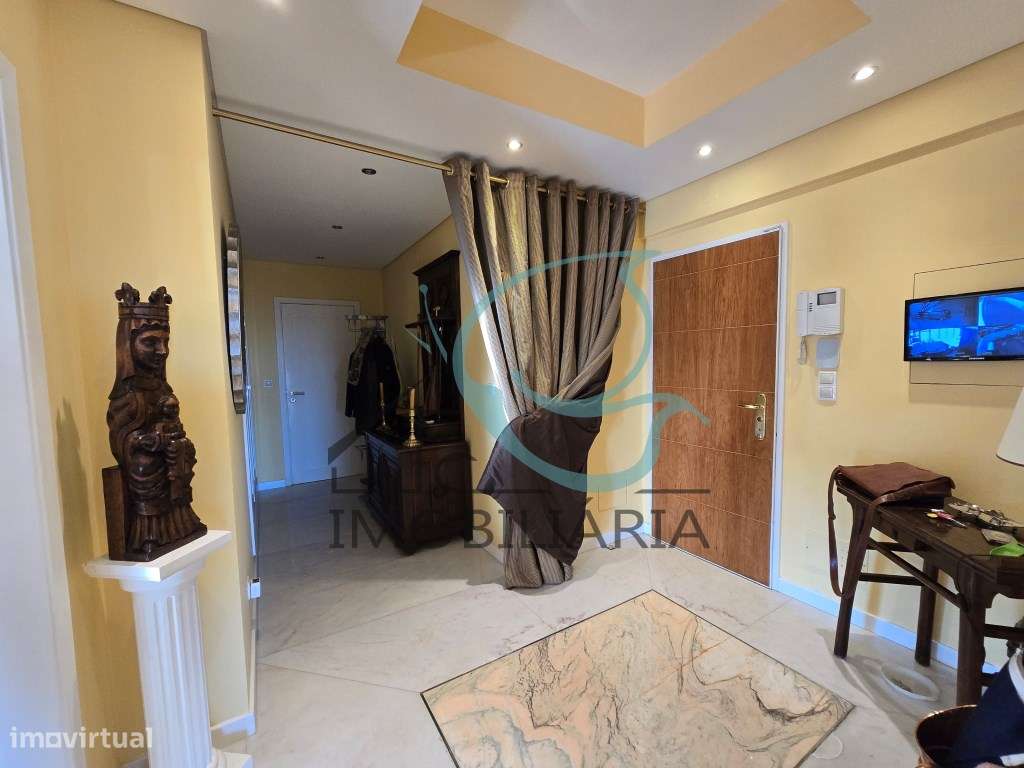 EXCLUSIVO - EXCELENTE APARTAMENTO DUPLEX DE 5 ASSOALHADAS, COM GARA...-12