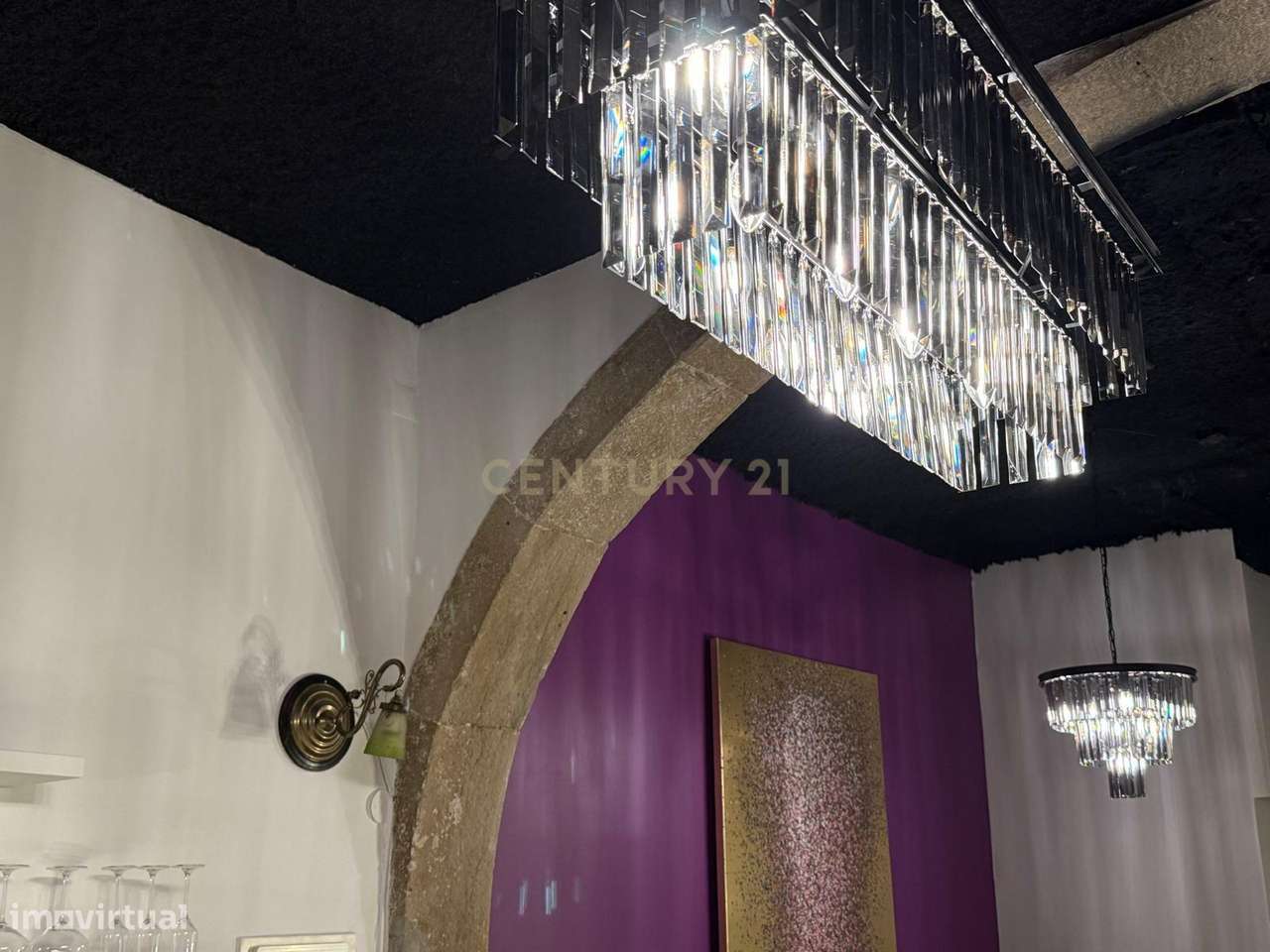 Bar totalmente renovado na Estrela / Lisboa-9