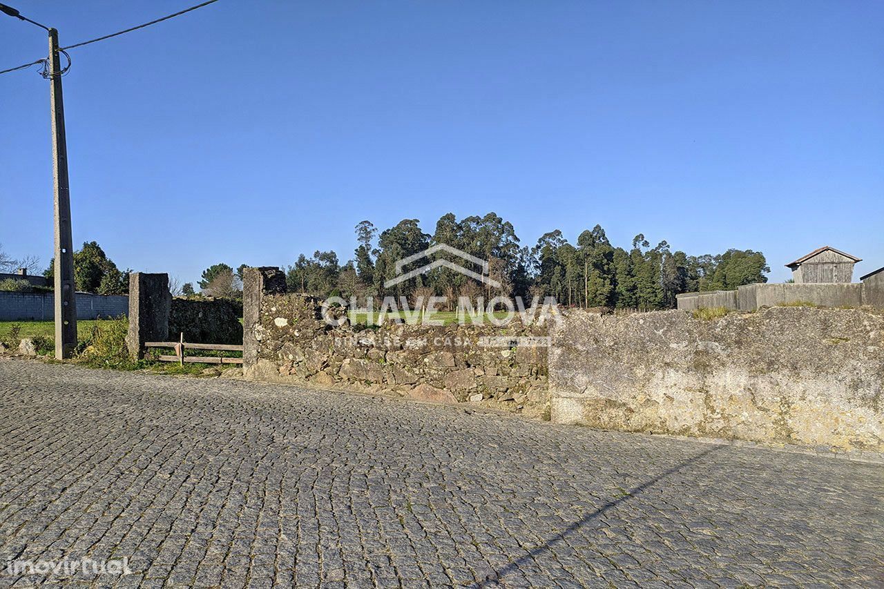 Terreno com 4000 m2 para construção em Seixezelo - Pedroso