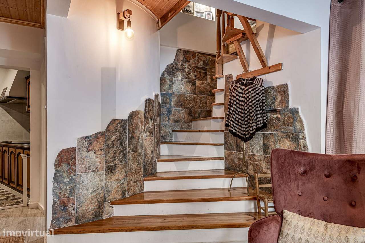 Moradia Acolhedora e Remodelada no Samouco, Alcochete, Setúbal-3