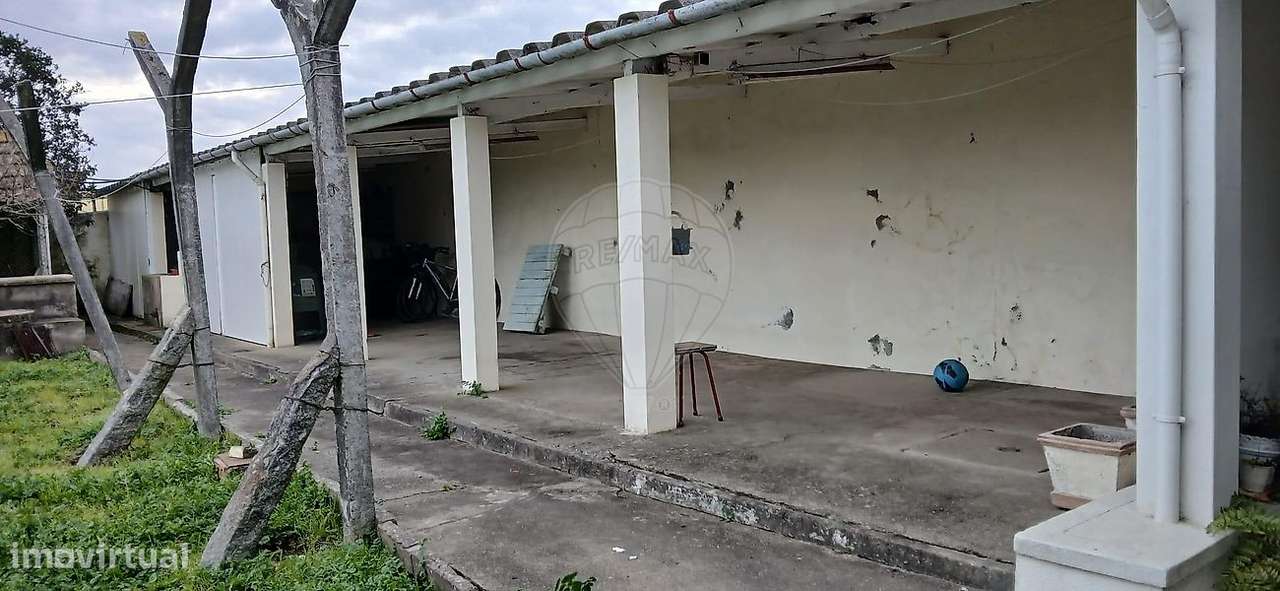 Moradia T4 para venda-5