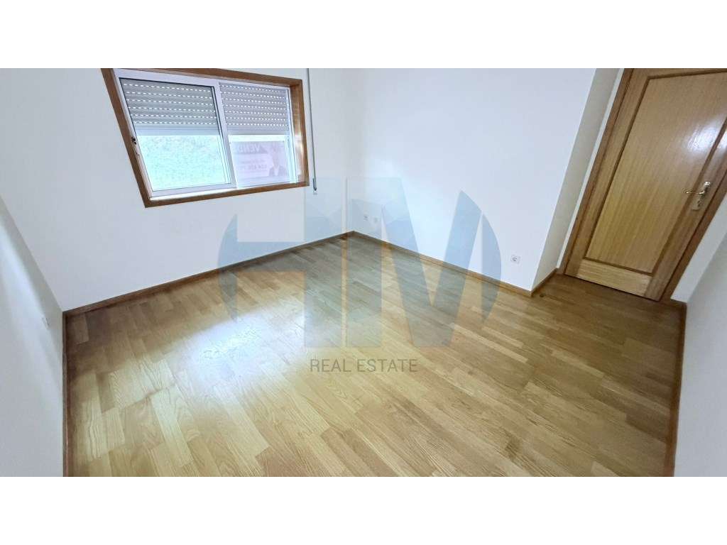 Apartamento T2 - Oliveira do Douro - Grande imagem: 4/16