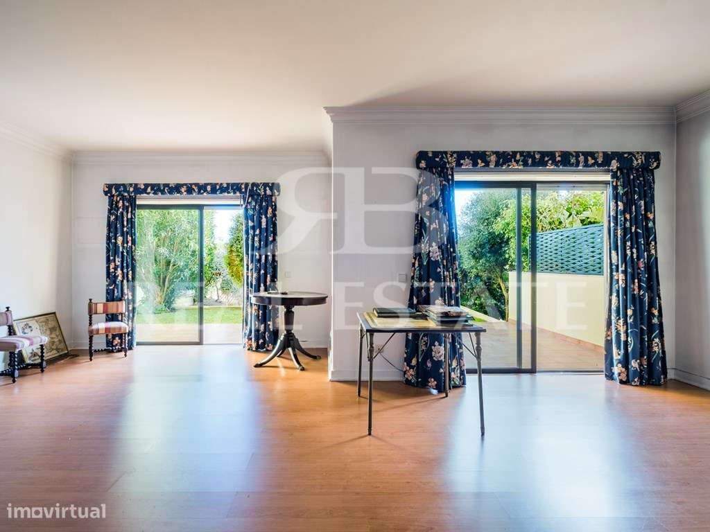 Apartamento T3 + Piscina + Garagem + Arrecadação, no centro de CASC... - Grande imagem: 4/23