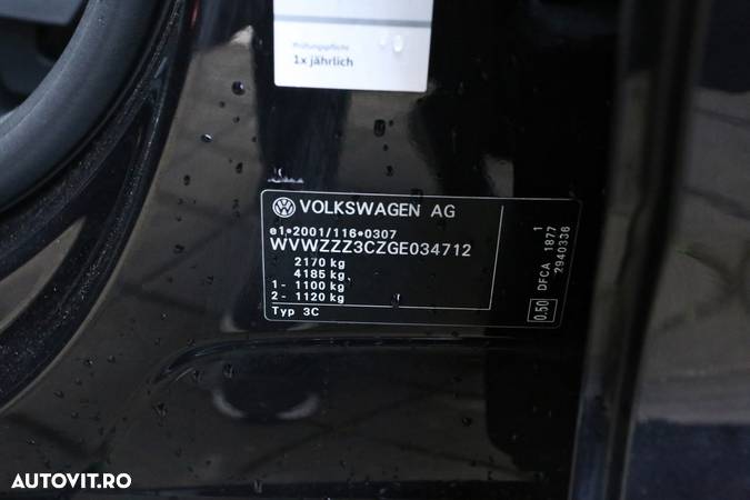 Volkswagen Passat Variant 2.0 TDI DSG Highline - 33