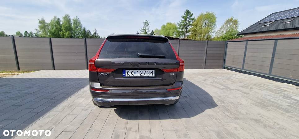 Volvo XC 60 B5 D AWD Plus Bright - 8