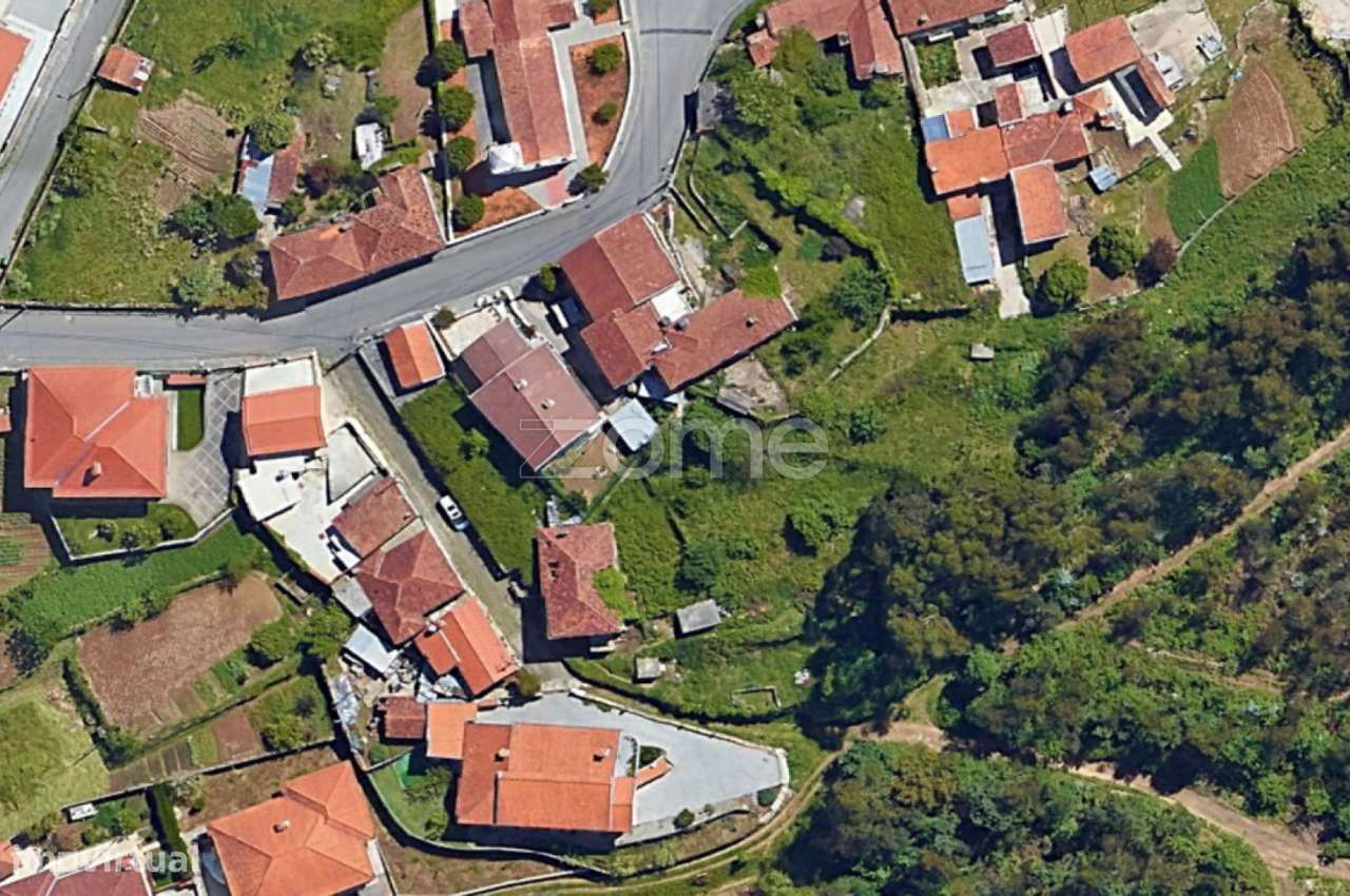 Moradia T4 com terreno de 1.450 m2, Oliveira de Azeméis - Grande imagem: 4/17