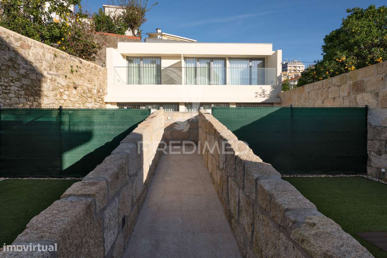 Townhouse com jardim e varanda - junto ao Jardim do Morro, VN Gaia - Grande imagem: 3/28
