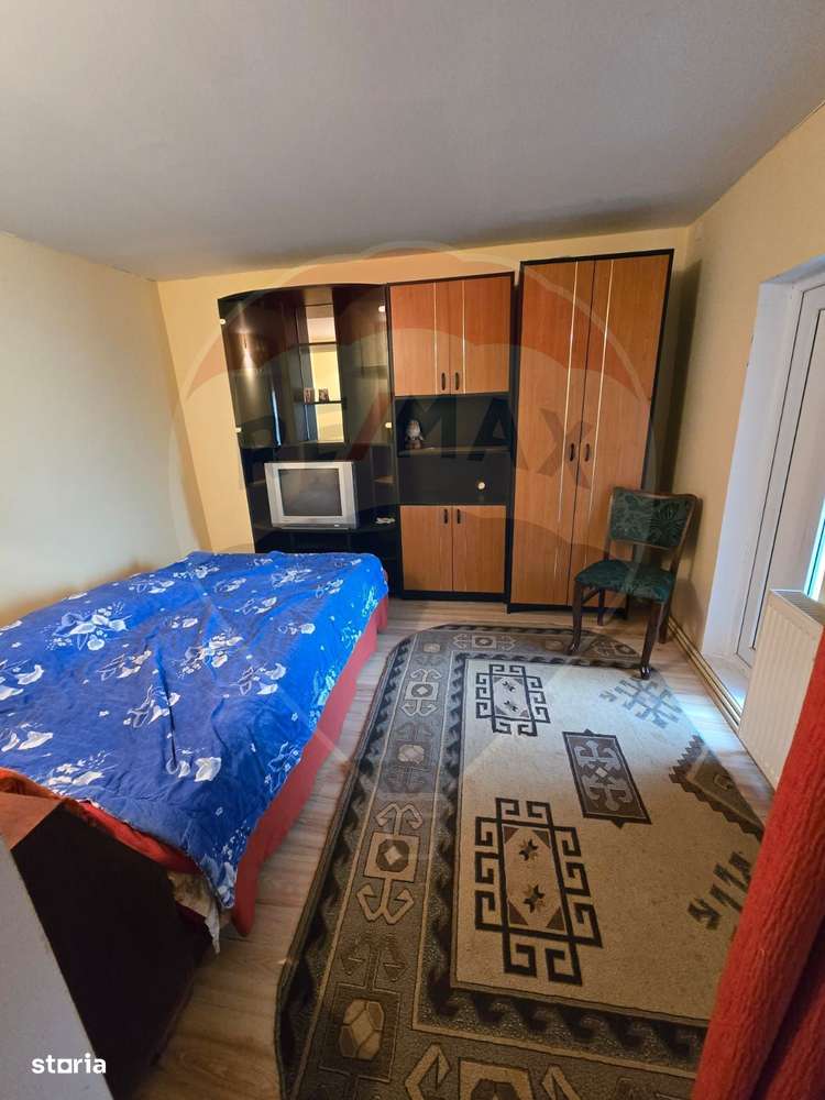 Casă / Vilă cu 6 camere de vânzare-4