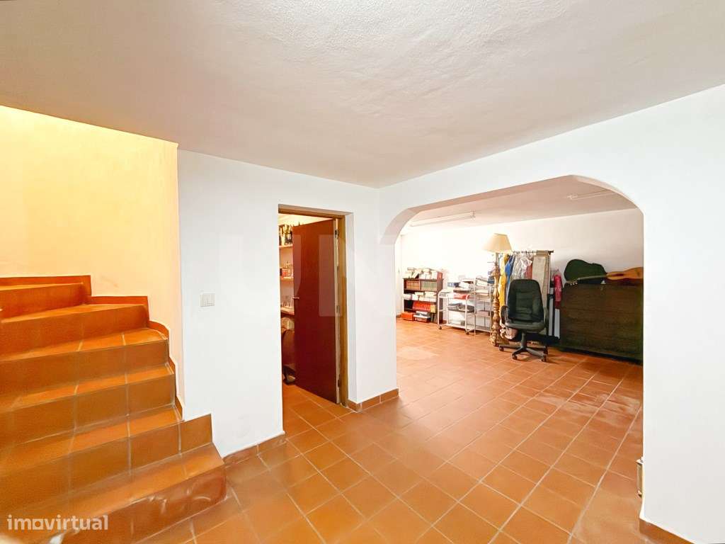 Moradia T4 com Piscina e 2 106m2 de Terreno em Caminha - Espaço e P...-49