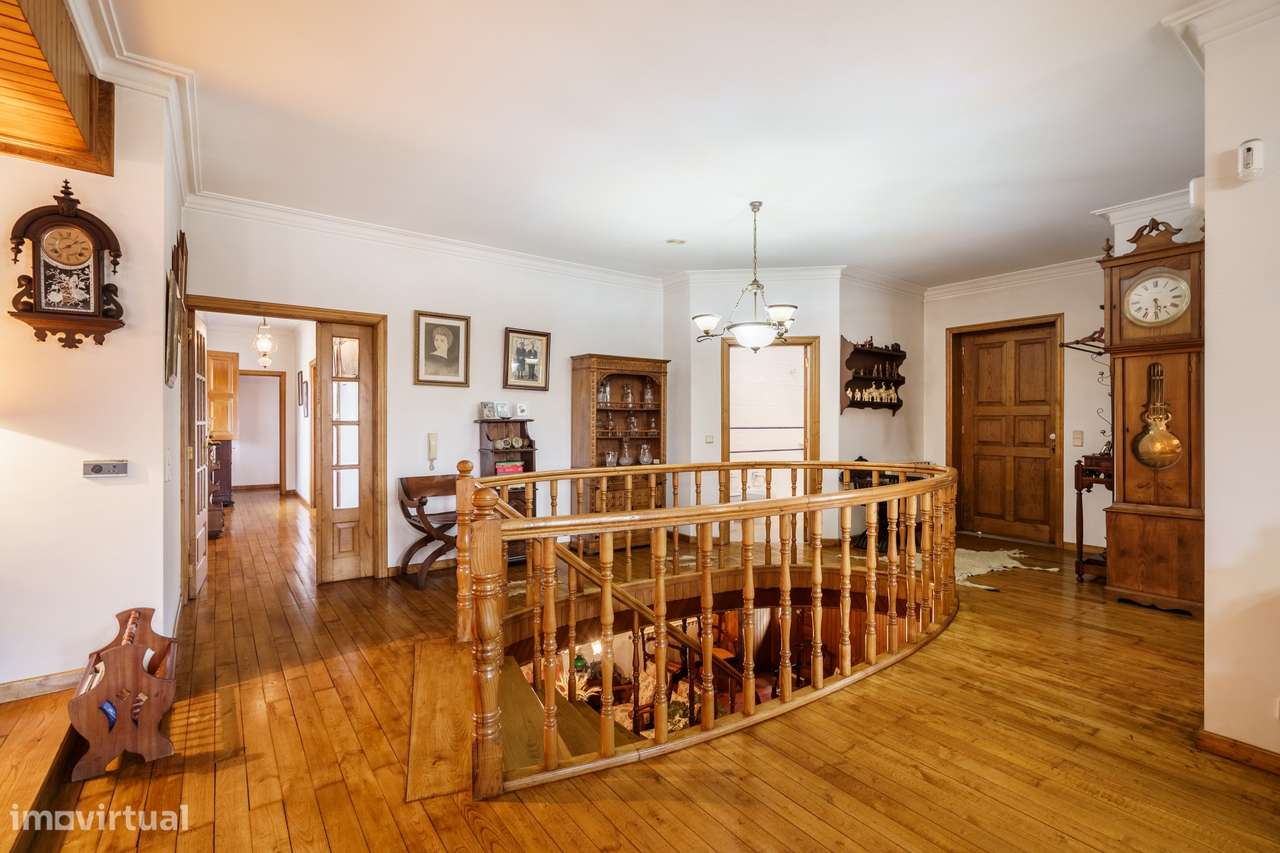 Moradia T5 em pedra em Vila Verde da Raia - Chaves-26