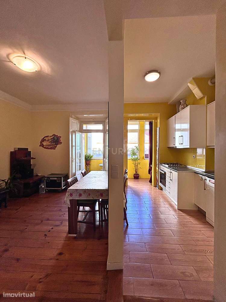 T2 Remodelado com Vista Lateral de Rio – 80m²-6