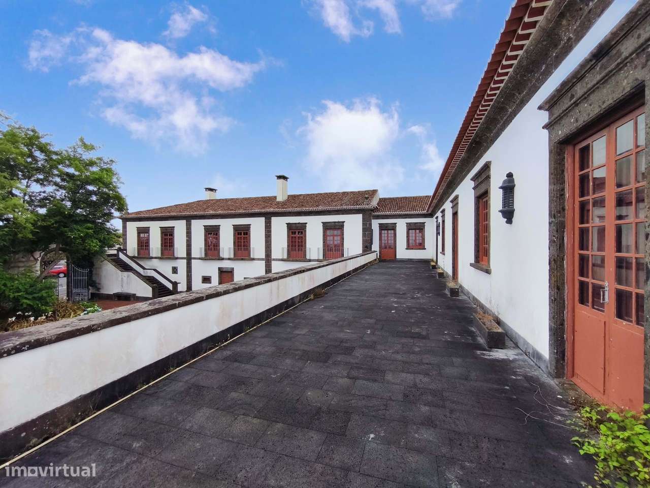 Solar Centenário de Encanto Histórico com Vista Inigualável na Ilha de-28