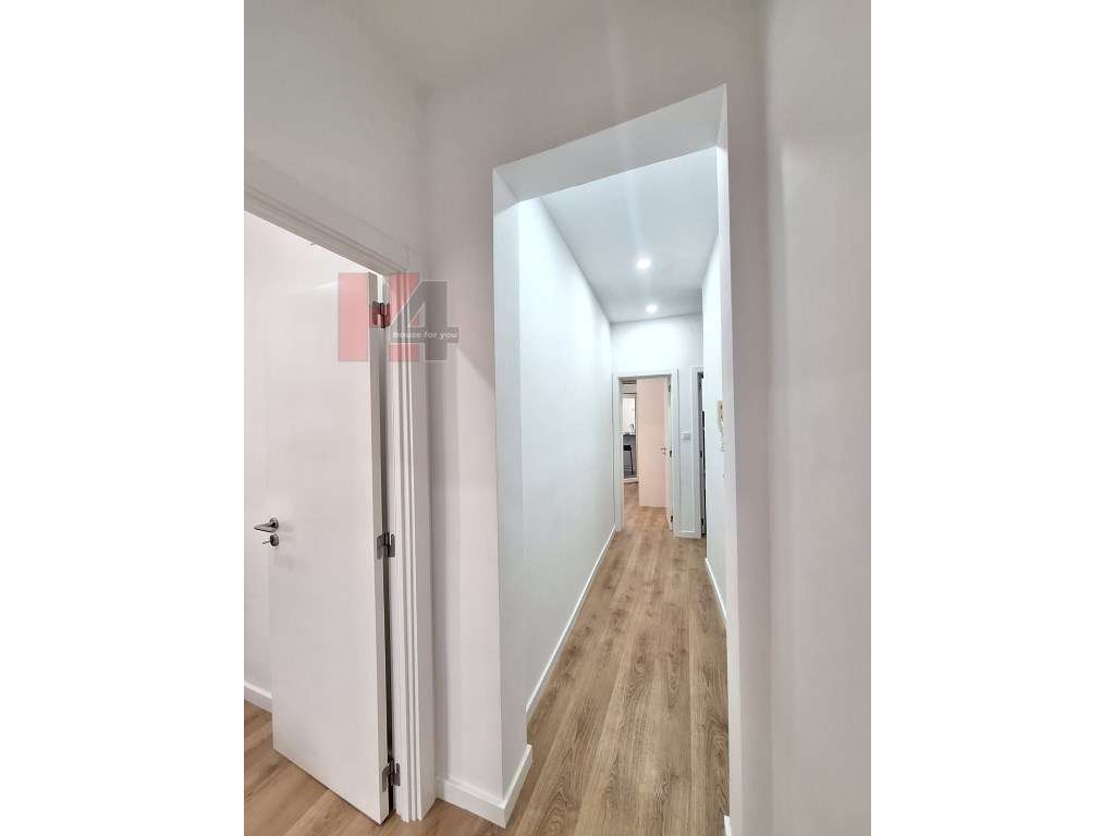 Apartamento T3 totalmente remodelado em Penha de França-27