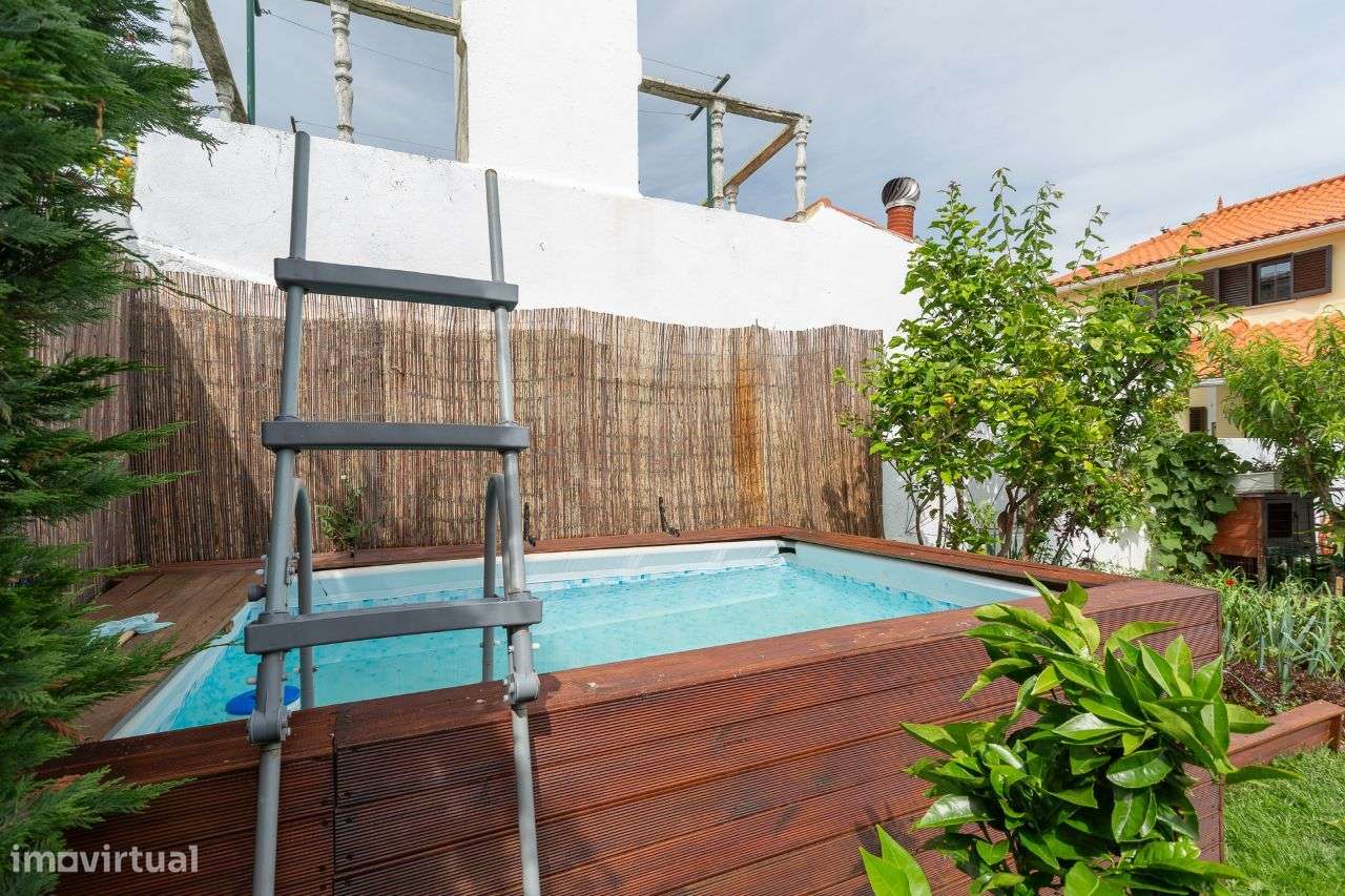 Vende-se Moradia T4 no Algueirão-22
