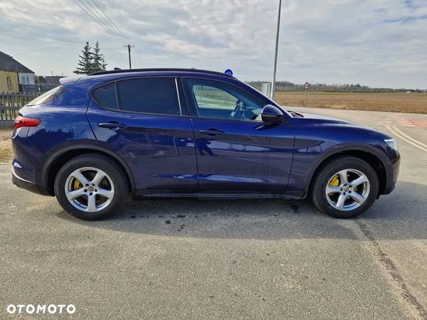 Alfa Romeo Stelvio 2.0 Turbo Q4 - 2