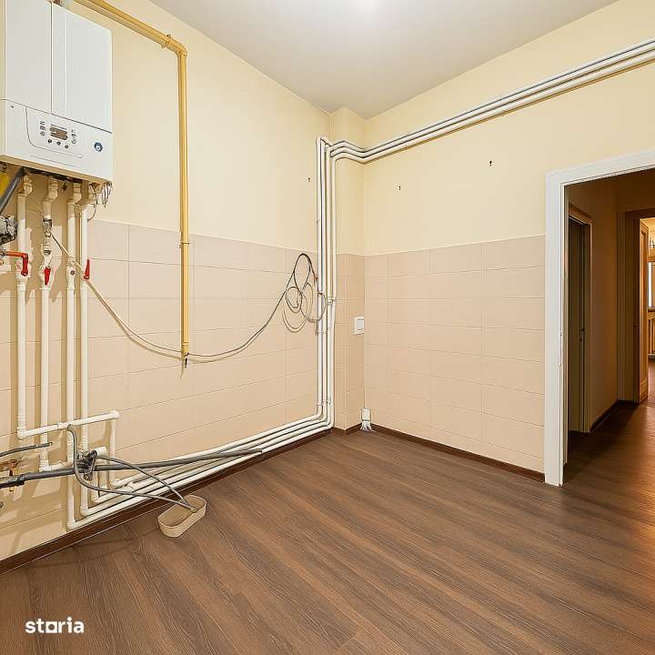 Refugiu interbelic cu 3 camere - 90 mp utili - Curte interioara-12