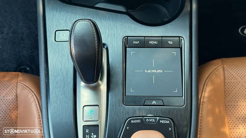 Lexus UX 300e Luxury+TAE+JLL18 - 26