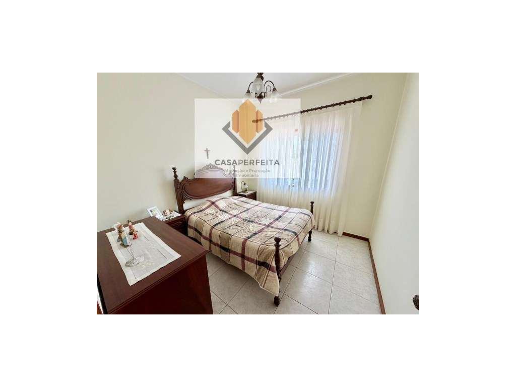 Andar Moradia T3 com Terreno - Avintes-20