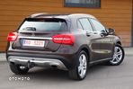 Mercedes-Benz GLA - 16