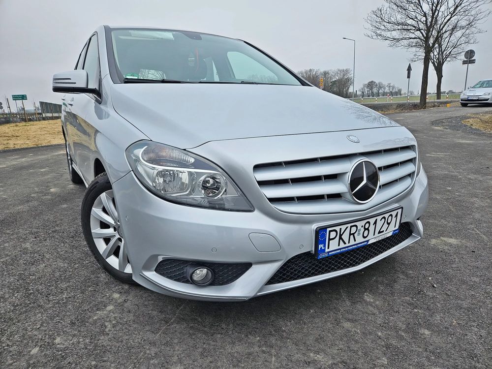 Mercedes-Benz B W246 180 (BlueEFFICIENCY) 2013
