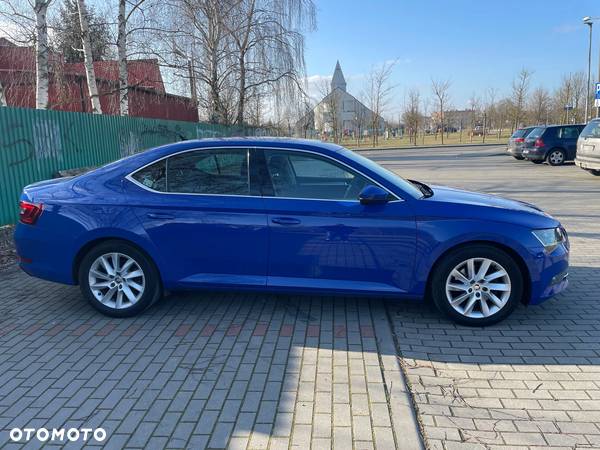 Skoda Superb 2.0 TDI Ambition - 7