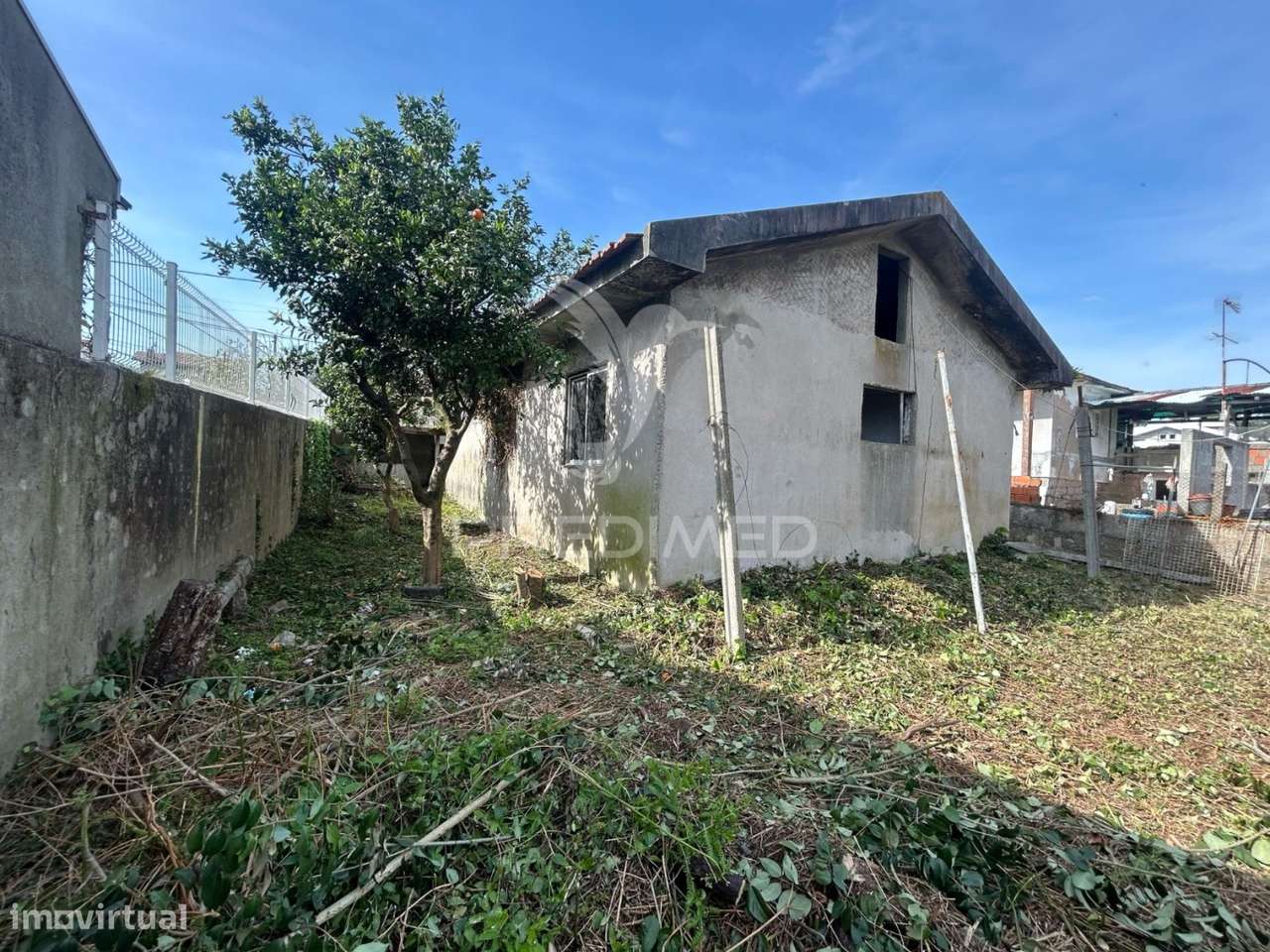 Moradia de 4 frentes à venda em Pedroso, VNG - Grande imagem: 4/15