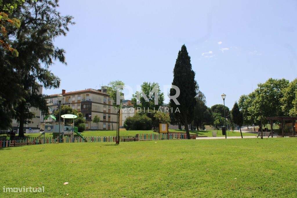 Investimento em Setúbal - Apartamento T1 com inquilino e terraço-5