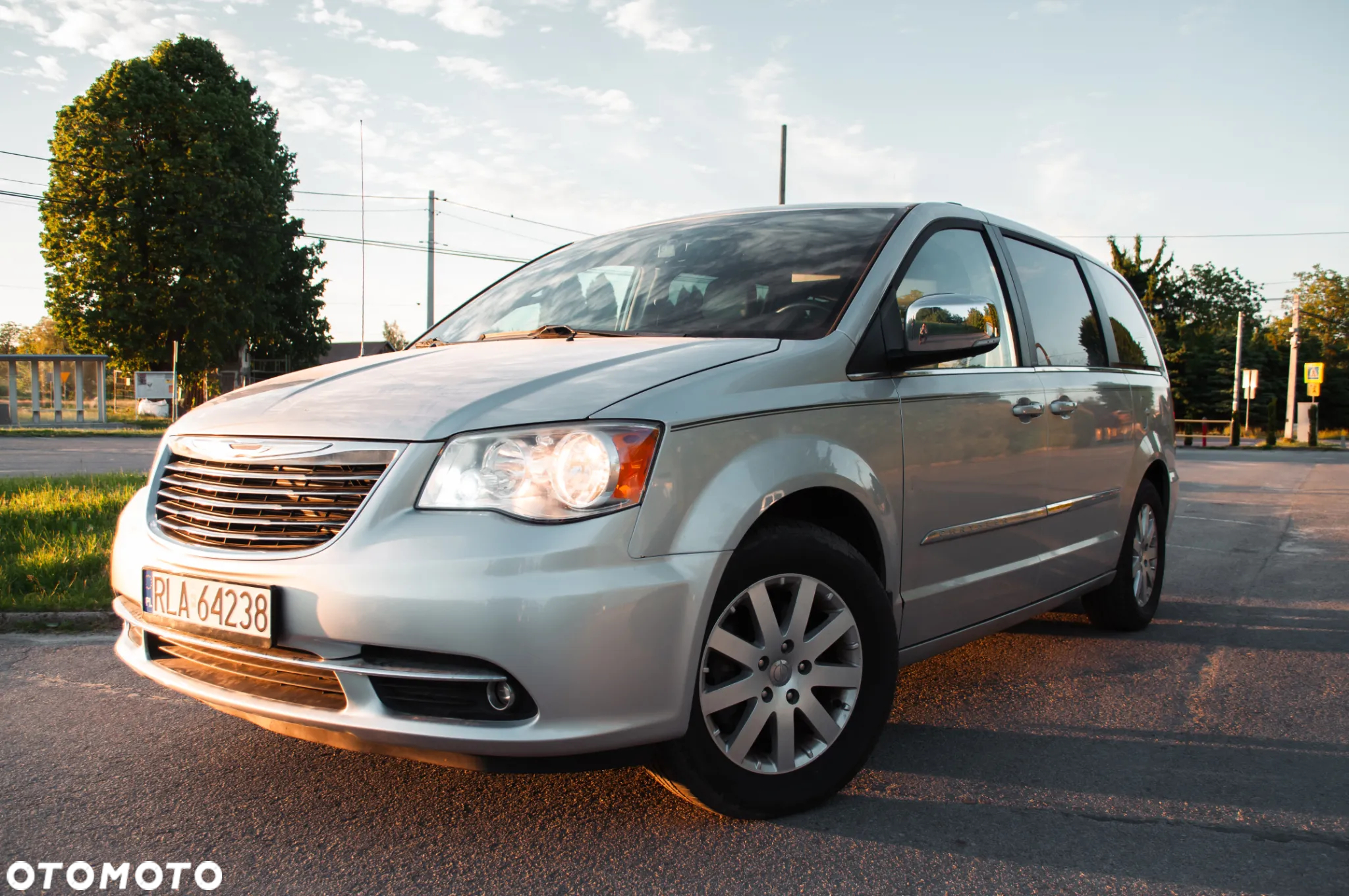 Chrysler Town & Country 3.6 Limited - 9