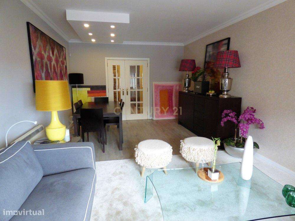 T2  Para arrrendamento na Ramada - Odivelas - Sem mobília - Grande imagem: 2/23