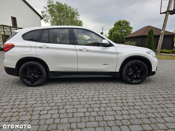 BMW X1 sDrive18d - 12